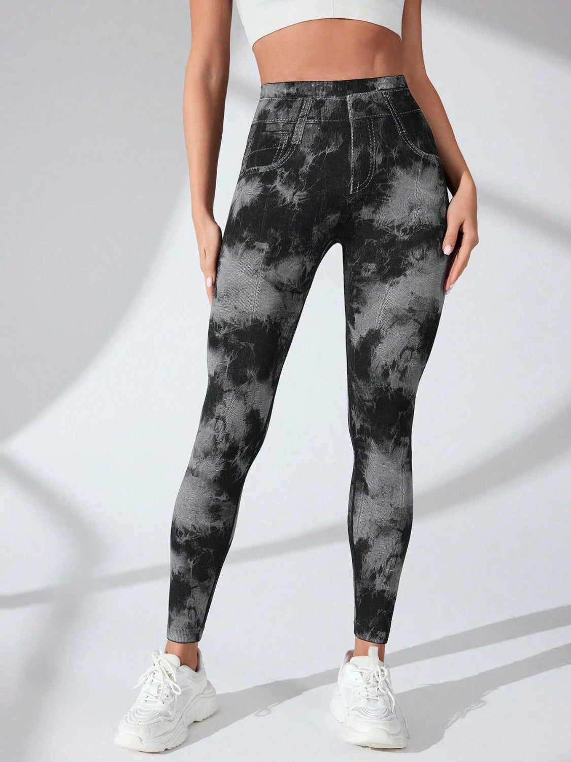 Vivid Twist High-Waist Leggings